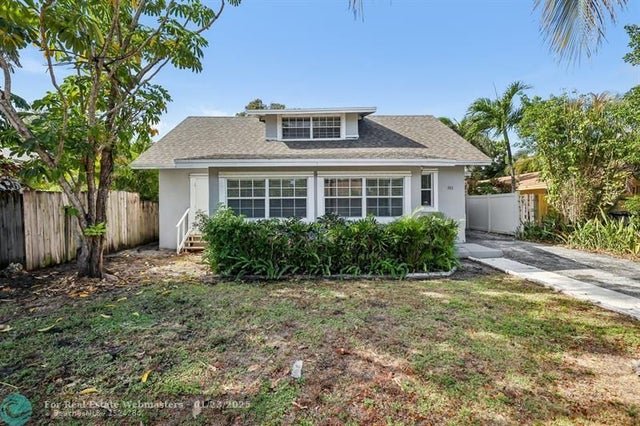 1 of 33 - 311 S Federal Hwy, Lake Worth, FL