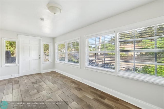 2 of 33 - 311 S Federal Hwy, Lake Worth, FL