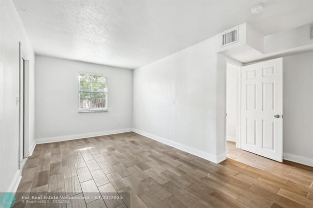 4 of 33 - 311 S Federal Hwy, Lake Worth, FL