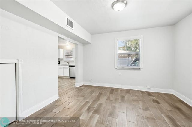 5 of 33 - 311 S Federal Hwy, Lake Worth, FL