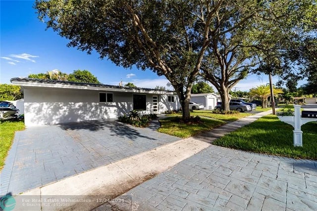 1 of 47 - 131 Nw 72nd Way, Hollywood, FL