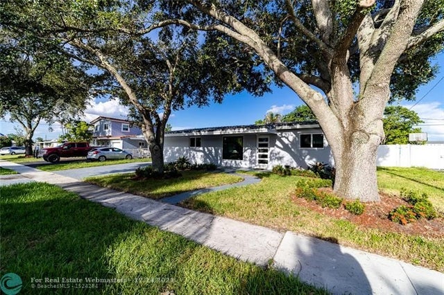 3 of 47 - 131 Nw 72nd Way, Hollywood, FL