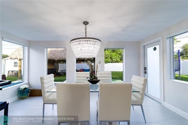 4 of 47 - 131 Nw 72nd Way, Hollywood, FL