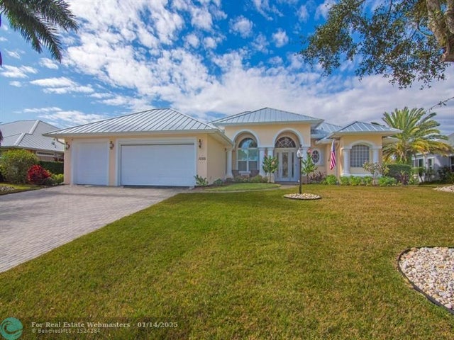1 of 50 - 1055 Quail Ct Sw, Vero Beach, FL