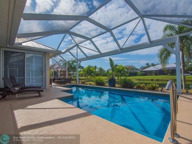 2 of 50 - 1055 Quail Ct Sw, Vero Beach, FL