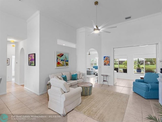 4 of 50 - 1055 Quail Ct Sw, Vero Beach, FL