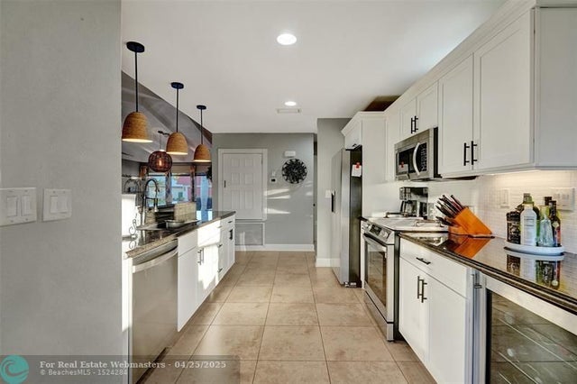 5 of 79 - 4909 N Travelers Palm Ln, Tamarac, FL