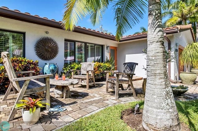 4 of 50 - 2013 Ne 32nd Ave, Fort Lauderdale, FL