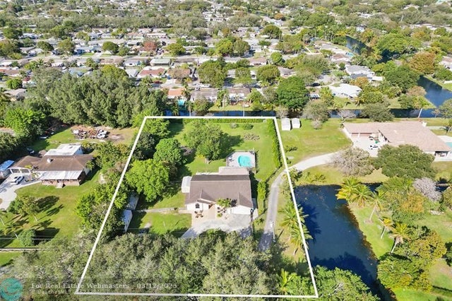 5 of 75 - 9701 Sw 55th Ct, Cooper City, FL