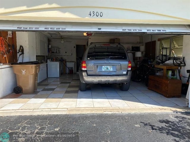 4 of 23 - 4300 Nw 12th Ave, Deerfield Beach, FL