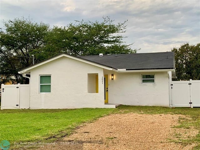 2 of 10 - 1021 Nw 5th Ct, Fort Lauderdale, FL