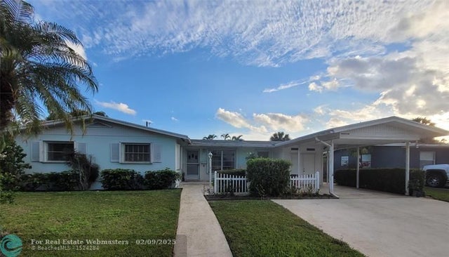 1 of 35 - 305 Riverdale Rd, Palm Springs, FL