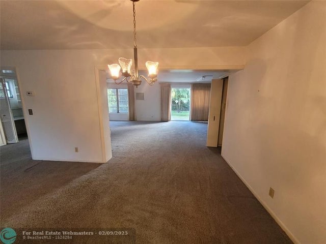 5 of 35 - 305 Riverdale Rd, Palm Springs, FL