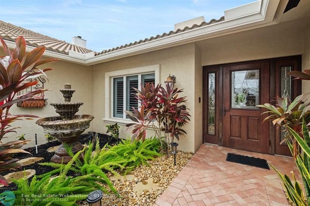 4 of 32 - 2901 Ne 47th St, Lighthouse Point, FL