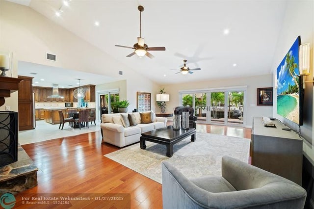 5 of 32 - 2901 Ne 47th St, Lighthouse Point, FL