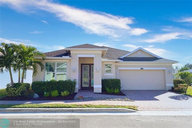 2272 Timberlake Cir, Vero Beach