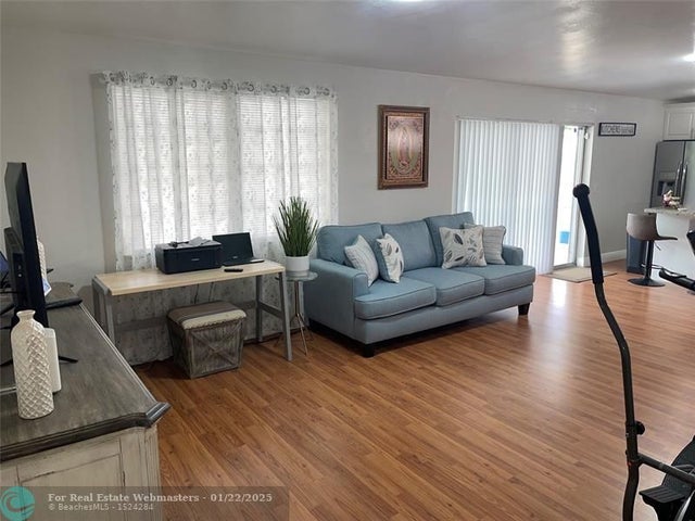 1 of 58 - 5813 Nw 18th Ct, Margate, FL