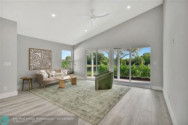 3 of 7 - 6121 Brandon St, West Palm Beach, FL