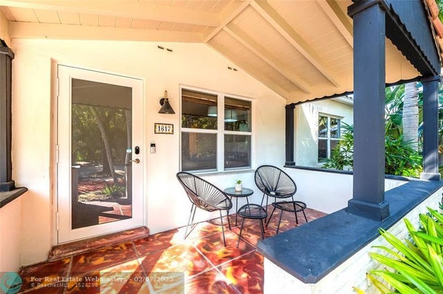 2 of 27 - 1617 Ne 3rd Ct, Fort Lauderdale, FL