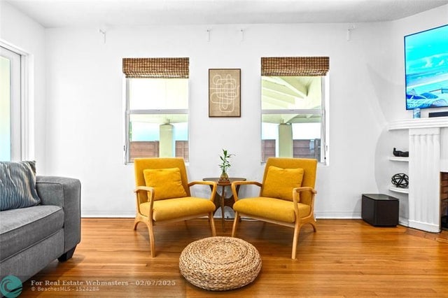 4 of 27 - 1617 Ne 3rd Ct, Fort Lauderdale, FL