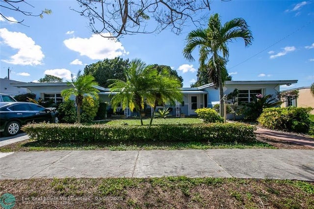 1 of 20 - 15650 W Bunche Park Dr, Opa-Locka, FL