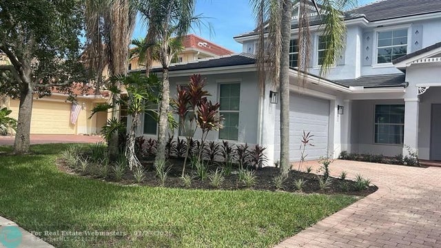 1 of 55 - 9334 Madewood Ct, Royal Palm Beach, FL