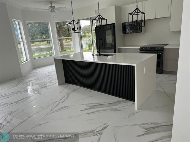 5 of 55 - 9334 Madewood Ct, Royal Palm Beach, FL