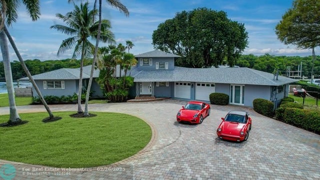 4 of 93 - 2390 Sw 27th Te, Fort Lauderdale, FL