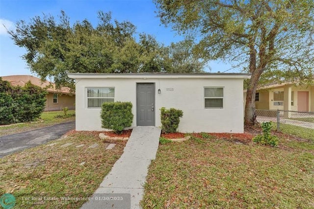 1 of 16 - 5025 Sw 22nd St, Hollywood, FL