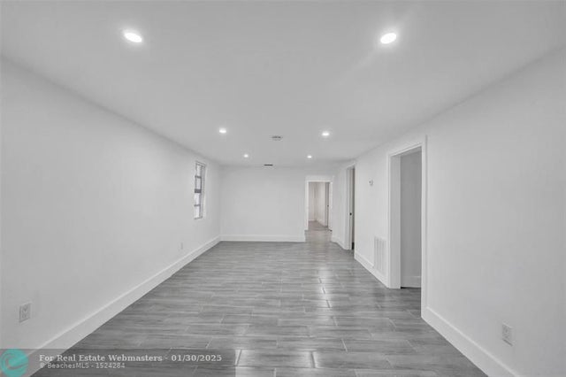 3 of 16 - 5025 Sw 22nd St, Hollywood, FL