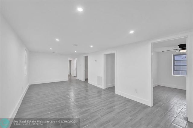 4 of 16 - 5025 Sw 22nd St, Hollywood, FL