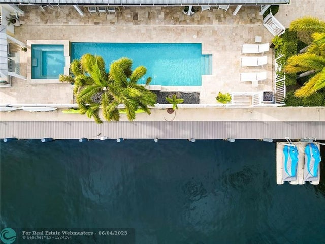 4 of 52 - 57 Fort Royal Isle, Fort Lauderdale, FL