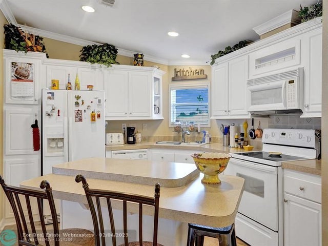 3 of 36 - 8580 Sw 18 St, Davie, FL