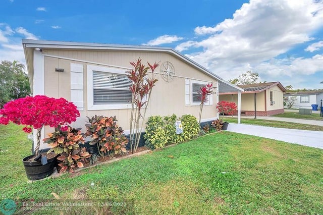 3 of 20 - 5520 Nw 203rd, Miami Gardens, FL