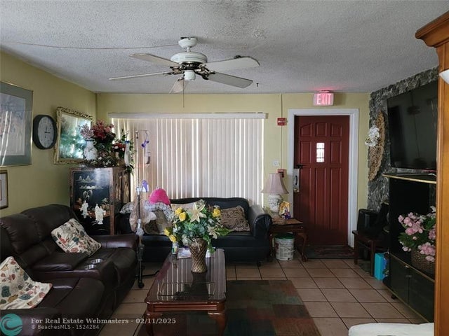 2 of 9 - 3101 Sw 12th Pl, Fort Lauderdale, FL