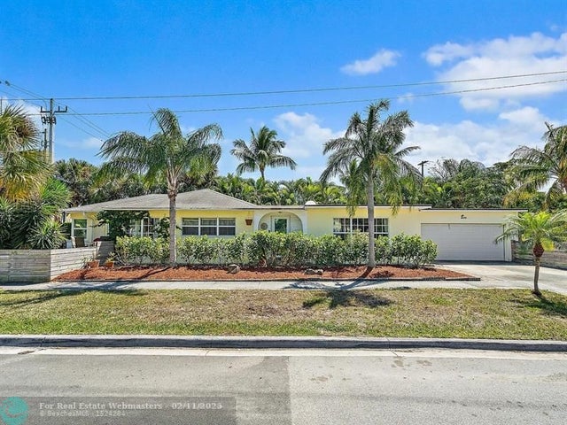 2 of 27 - 400 45th St, West Palm Beach, FL