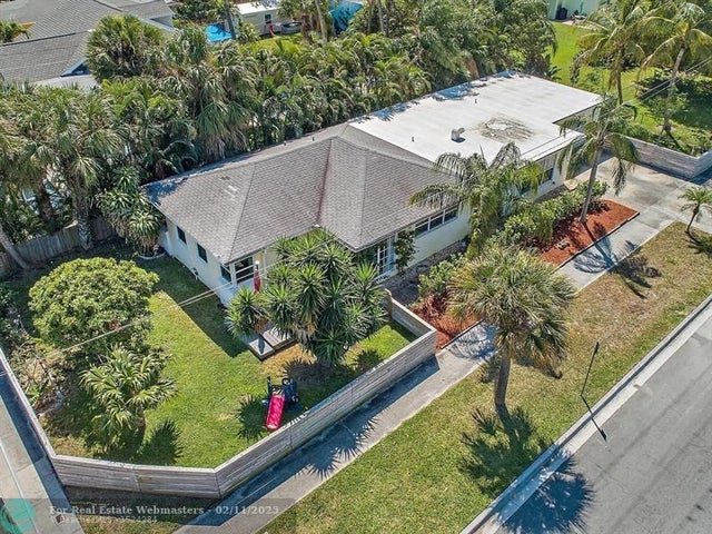 5 of 27 - 400 45th St, West Palm Beach, FL