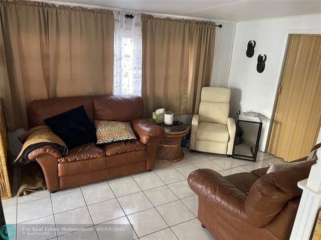 4 of 17 - 8610 Sw 18th Ct, Davie, FL