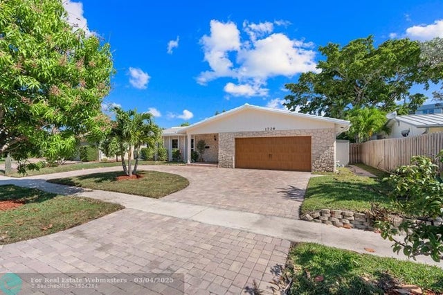 2 of 42 - 1729 Nw 36th Ct, Oakland Park, FL