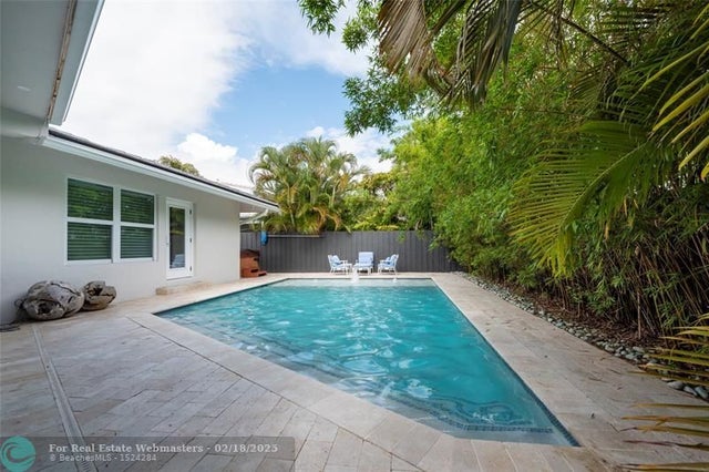 5 of 35 - 2341 Ne 8th, Fort Lauderdale, FL