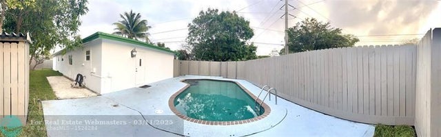 2 of 48 - 801 Ne 36th St, Oakland Park, FL