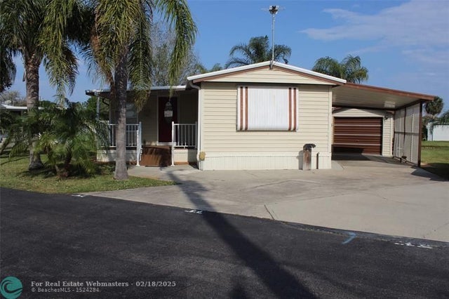 1 of 36 - 1339 Old Lakeport Rd 3a, Moore Haven, FL