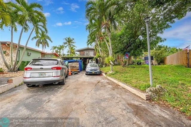 2 of 70 - 2655 Flamingo Ln, Fort Lauderdale, FL