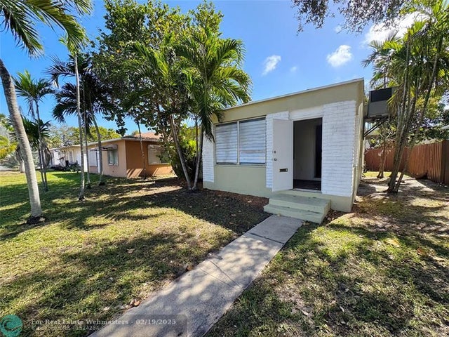1 of 52 - 1918 Johnson St, Hollywood, FL
