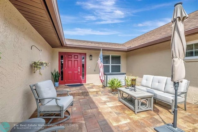 5 of 42 - 10260 Greentrail Dr N, Boynton Beach, FL