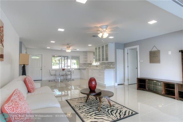 2 of 26 - 4500 Sw 38th Ter, Fort Lauderdale, FL