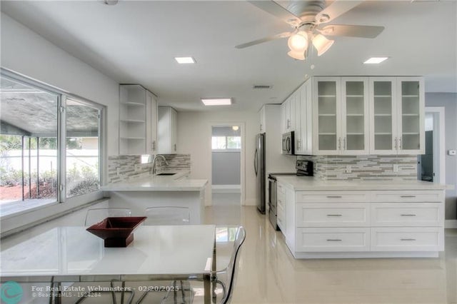 3 of 26 - 4500 Sw 38th Ter, Fort Lauderdale, FL
