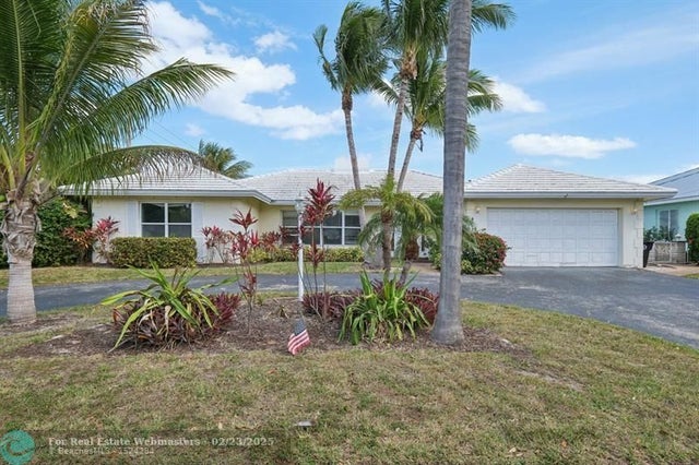 3 of 39 - 3820 Ne 29th Ave, Lighthouse Point, FL