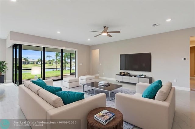 5 of 44 - 4088 Basket Oak Cir, Vero Beach, FL