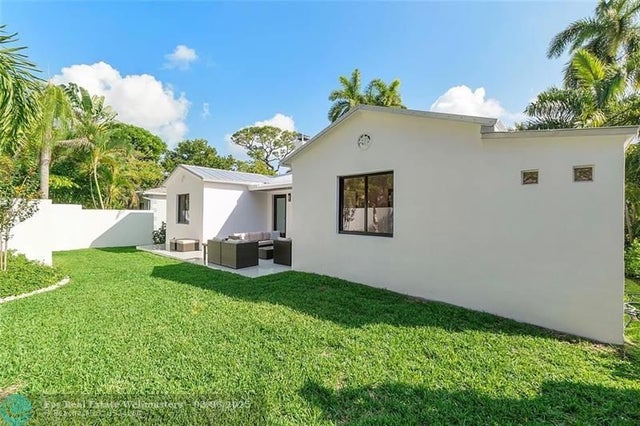 5 of 32 - 450 N Victoria Park Rd, Fort Lauderdale, FL